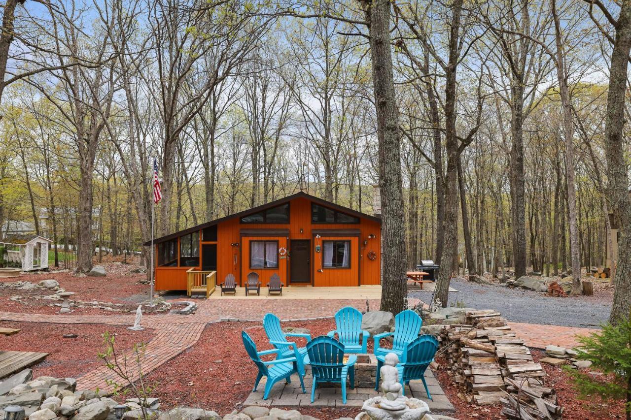 Premier Cozy Cabin - Free Amenities & Comm Indoor Pools Бушкил Екстериор снимка
