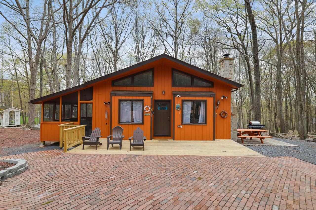 Premier Cozy Cabin - Free Amenities & Comm Indoor Pools Бушкил Екстериор снимка