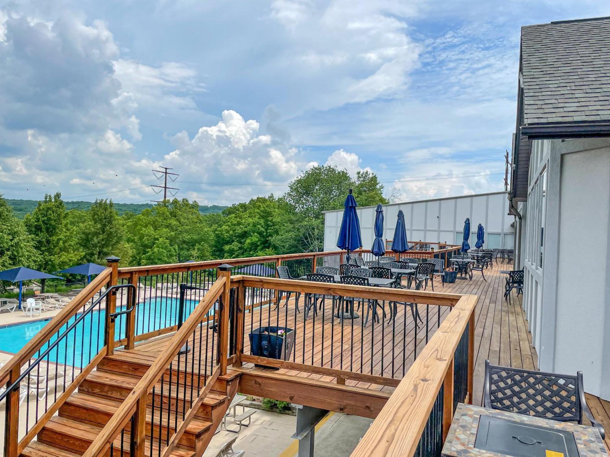 Premier Cozy Cabin - Free Amenities & Comm Indoor Pools Бушкил Екстериор снимка