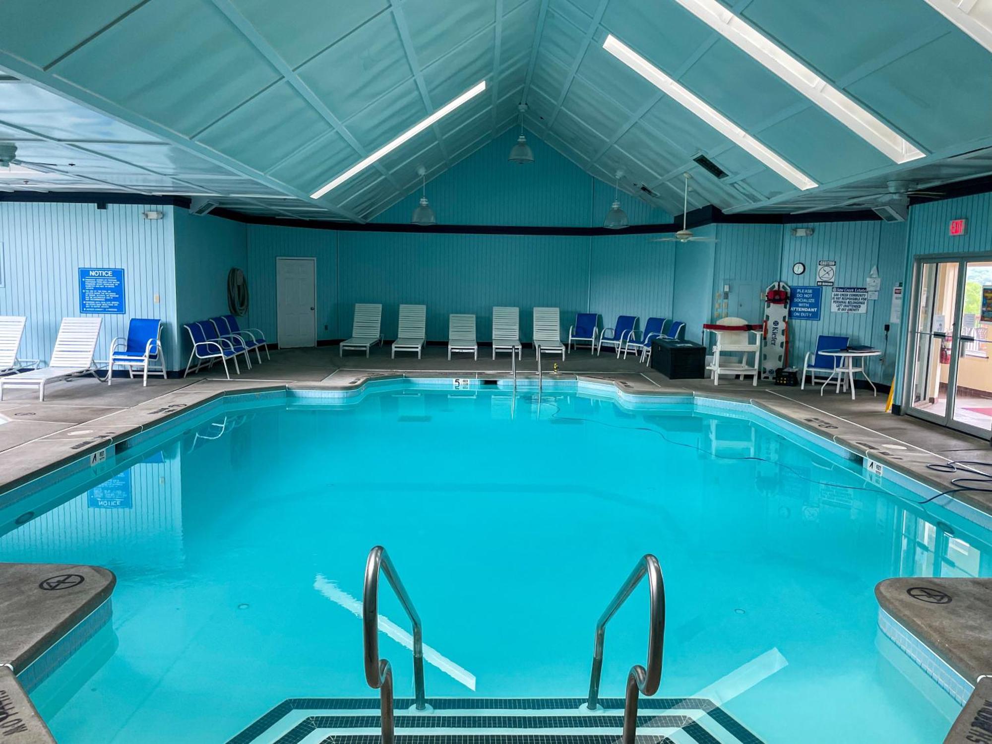 Premier Cozy Cabin - Free Amenities & Comm Indoor Pools Бушкил Екстериор снимка